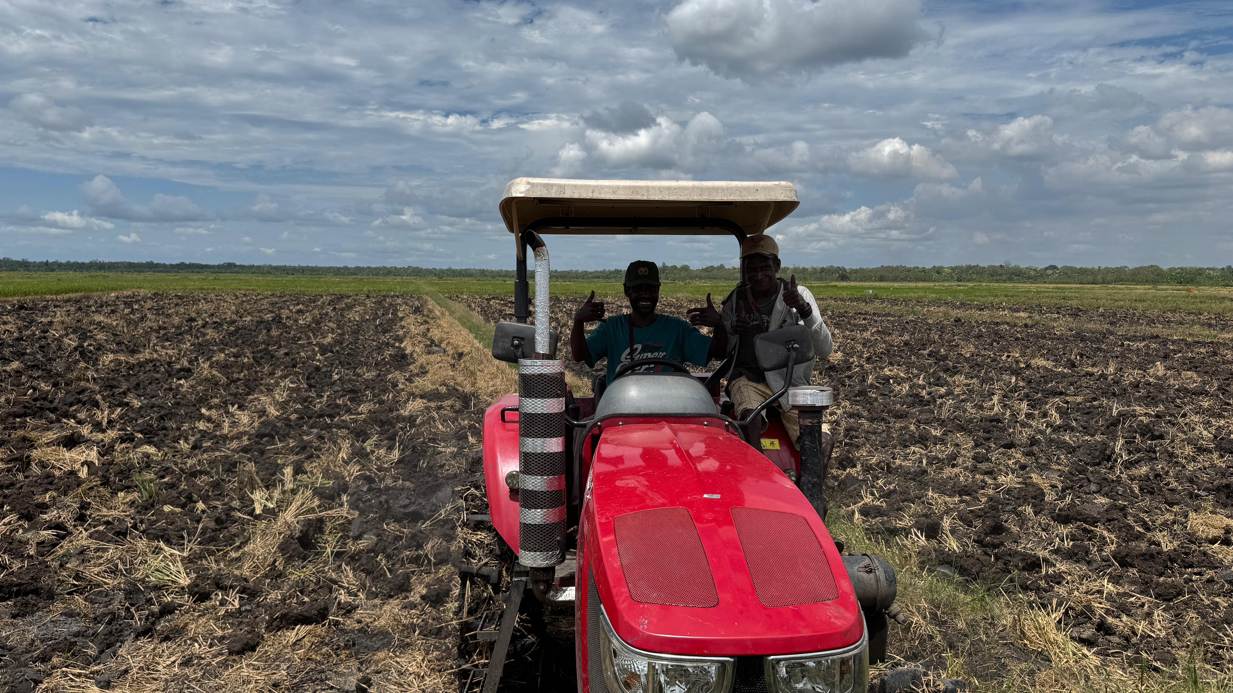 Para Petani di Merauke Senang Pemerintah Hadir Beri Bantuan Sarana Produksi, Kini Mereka Bisa Tanam 3 Kali