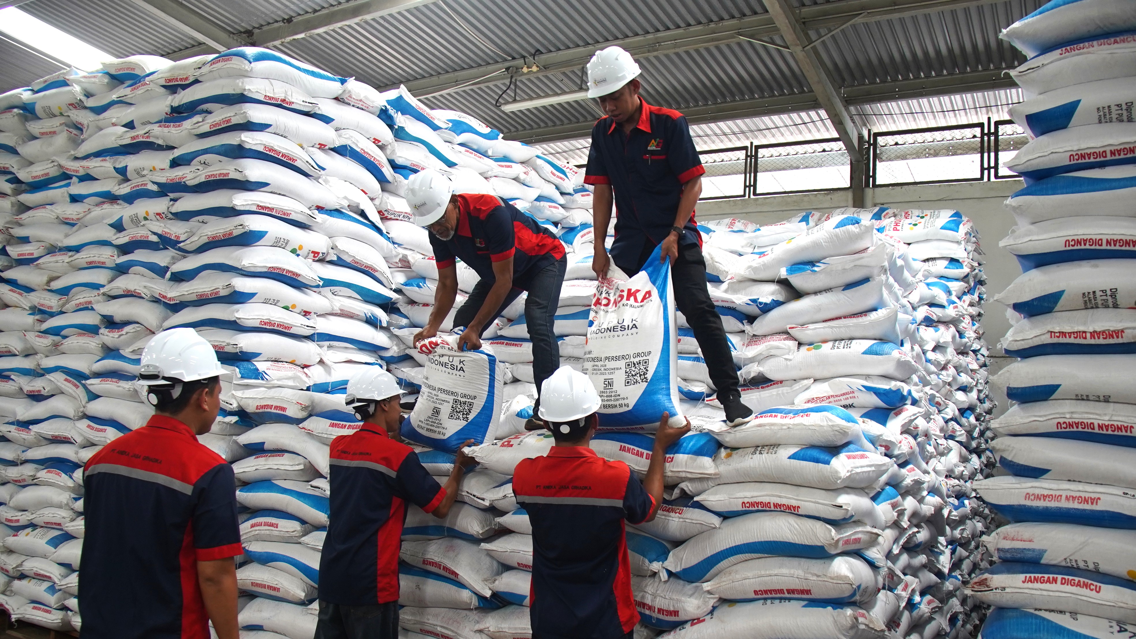 Mentan Amran Sebut Digitalisasi e-RDKK guna Pastikan Pupuk Subsidi Tepat Sasaran